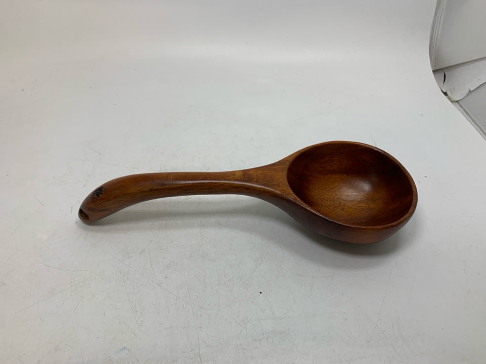 DARK STAIN WOOD CARVED LADLE.