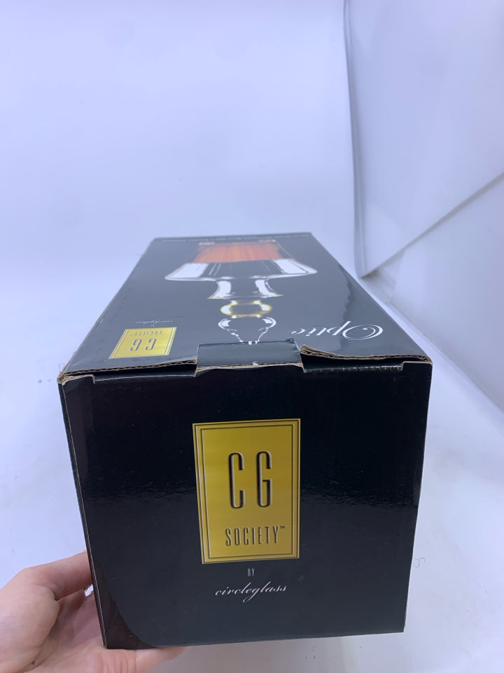 NIB GLASS DECANTER WITH GOLD ACCENTS STOPPER.