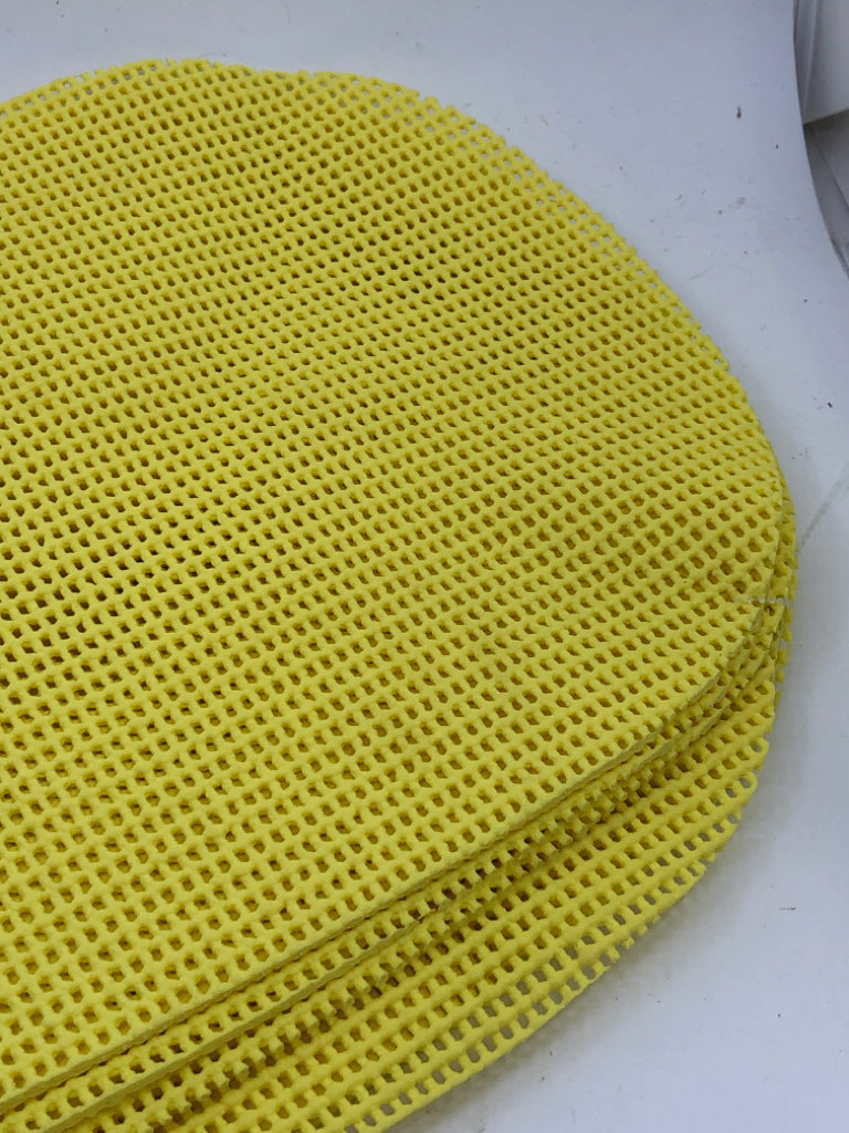 6 YELLOW OVAL PLACEMATS.