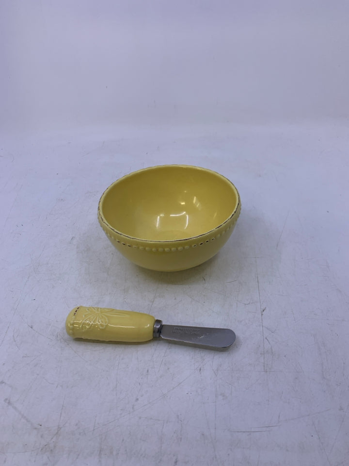 YELLOW DIP BOWL W/ SPREADER EMBOSSED BUTTERFLIES BEADED EDGE.