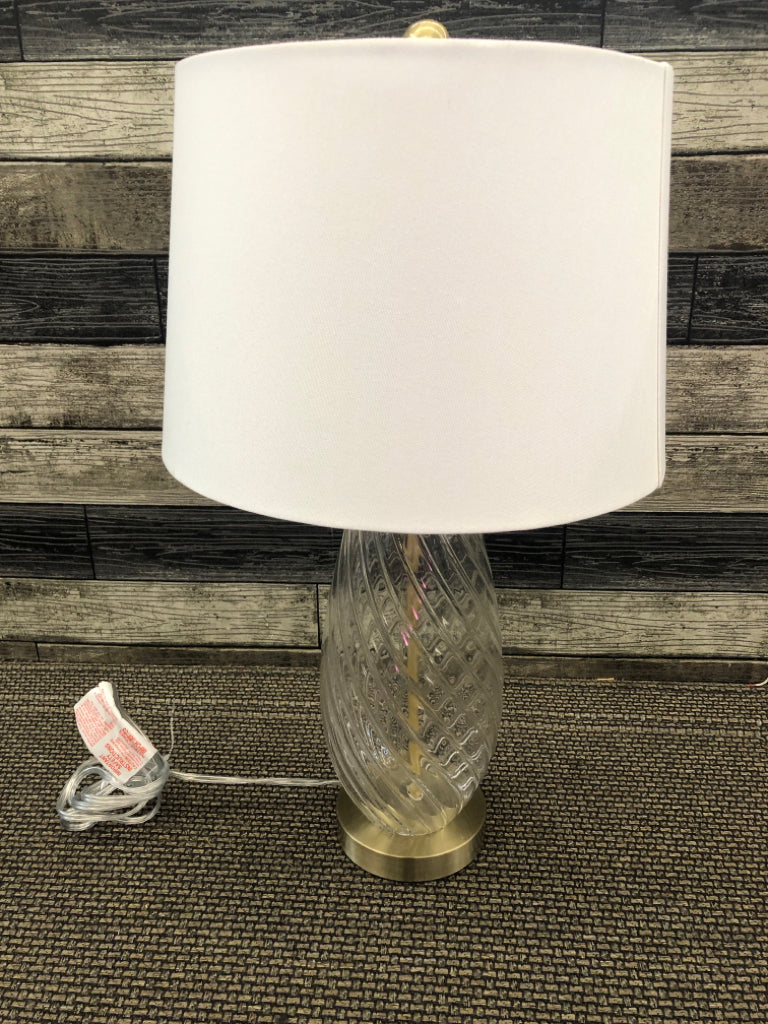 SWIRLED GLASS BASE LAMP W WHITE SHADE.