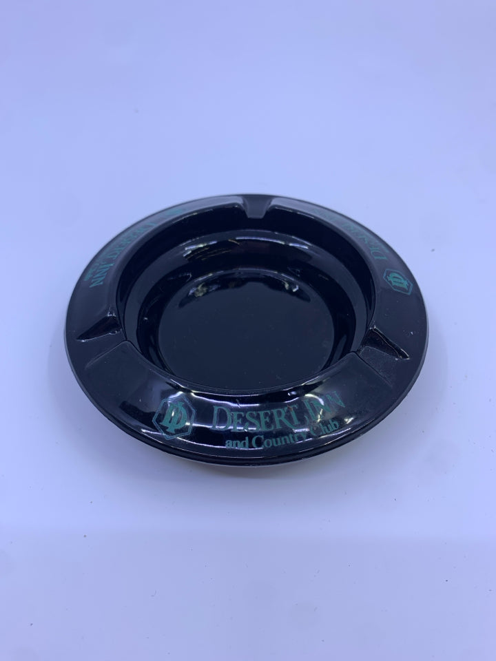 VTG DESERT INN GLASS BLACK ASHTRAY.