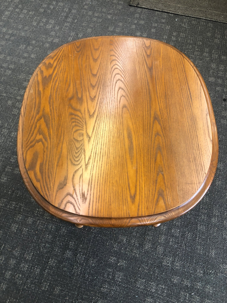 OVAL WOOD SIDE TABLE W/ DRAWER- STANDARD OF GARDNER.