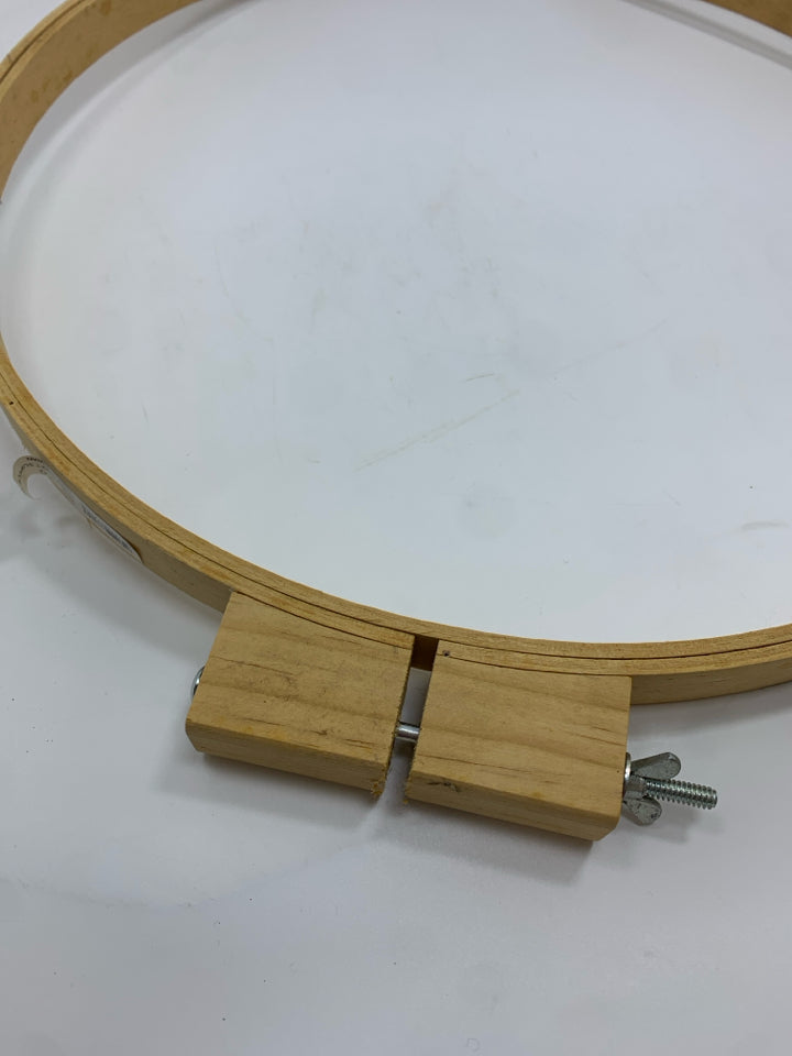 WOOD QUILTING HOOP.