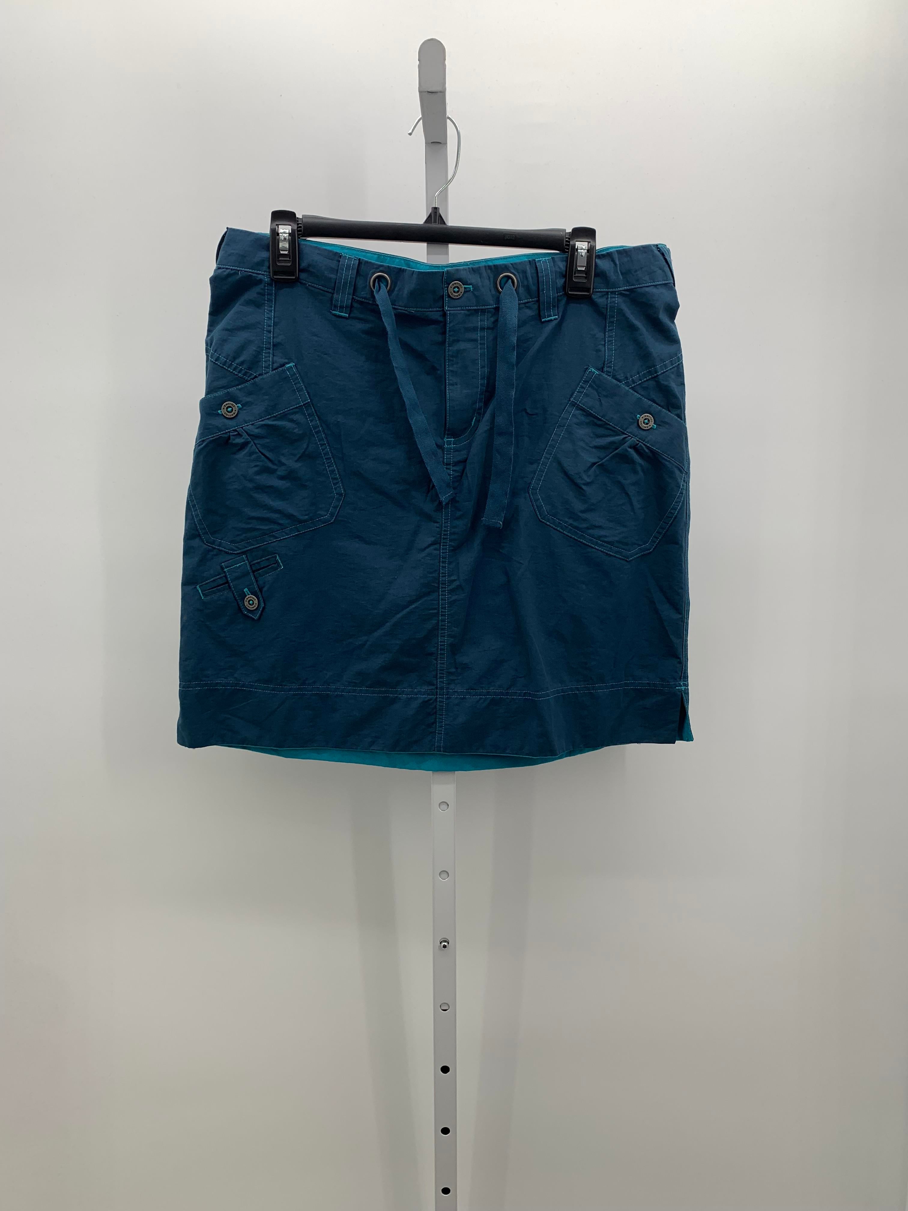 Columbia Size Medium Misses Skirt