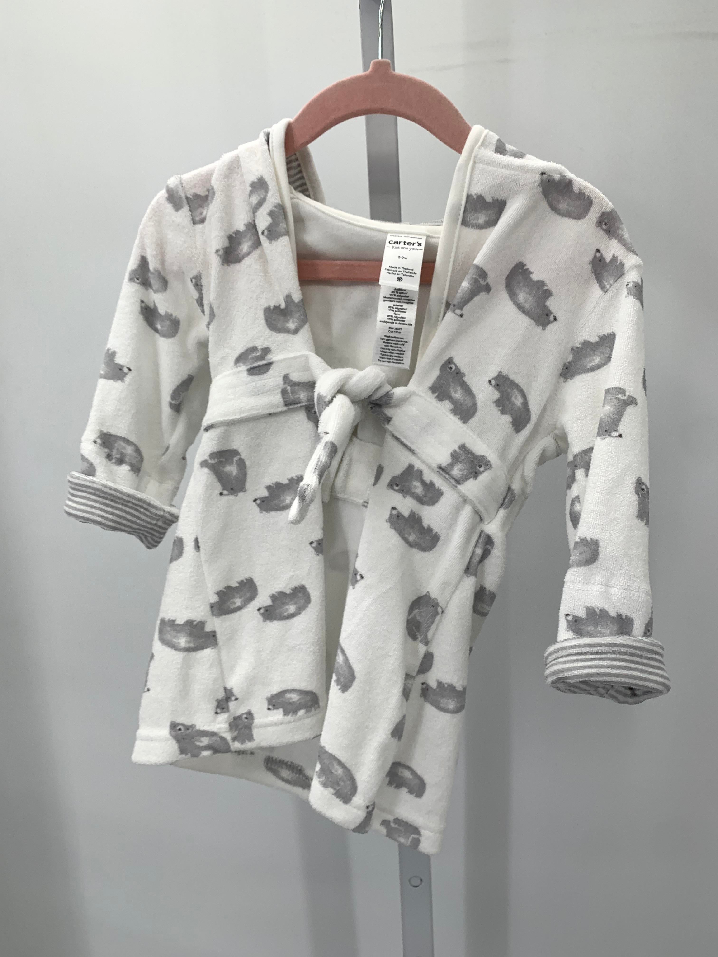 GREY BEARS HOODED ROBE