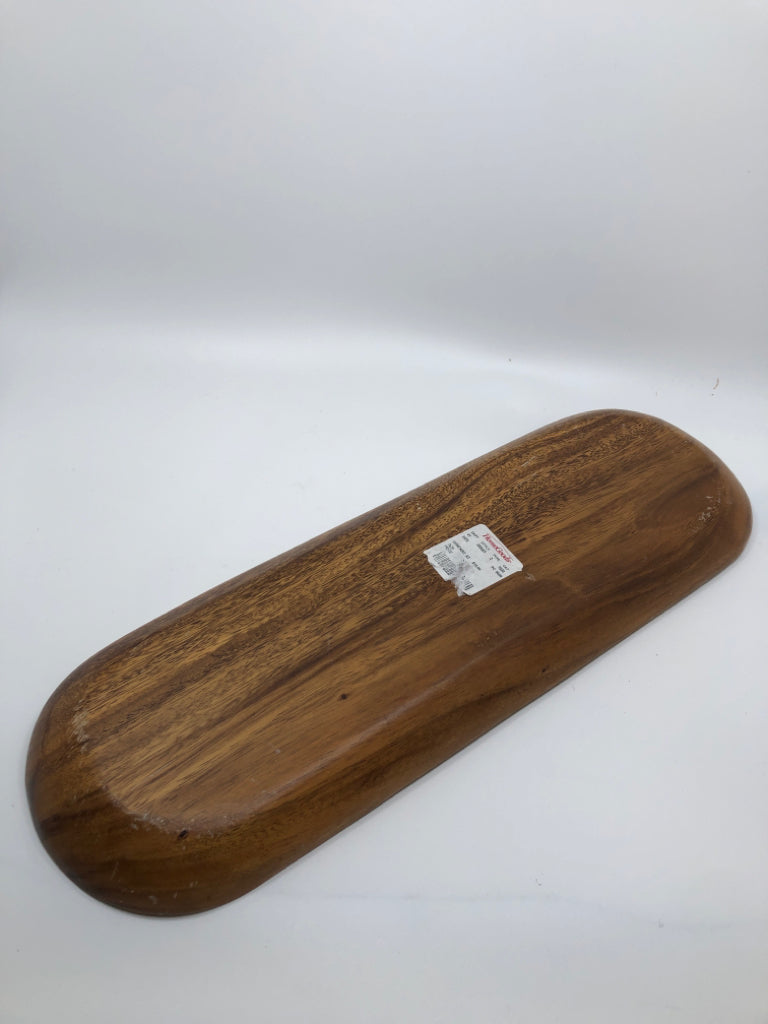 OVAL WOOD TRAY.