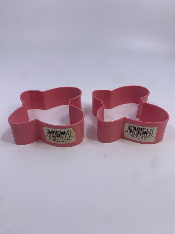 2PC PINK BUTTERFLY COOKIE CUTTERS IN BAG.