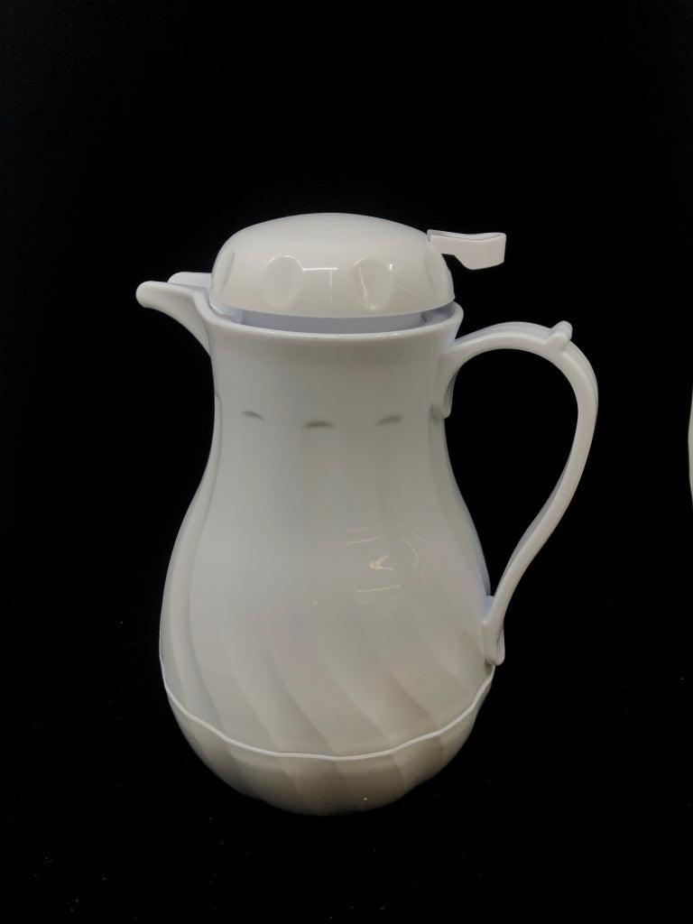 NIB WINARE INSULATED BEVERAGE SERVER.