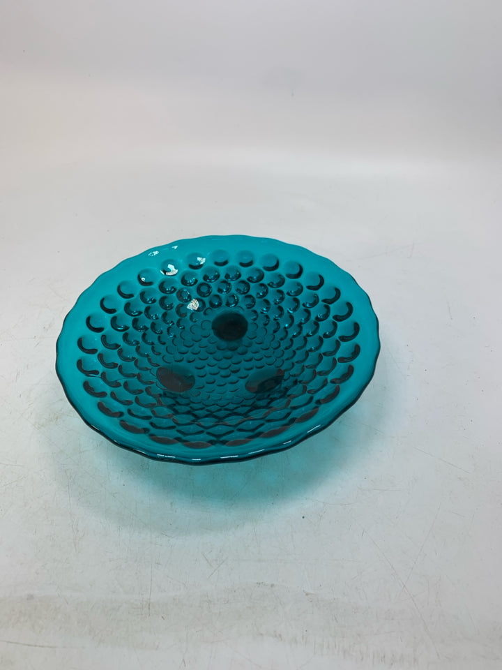 VTG FOOTED BUBBLE GLASS SHALLOW CATCH ALL.