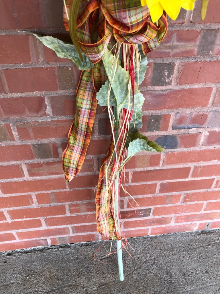 LG SUNFLOWER W/RIBBON.