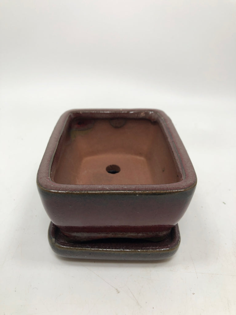 BROWN GLAZE TERRA COTTA PLANTER W/DRIP TRAY.