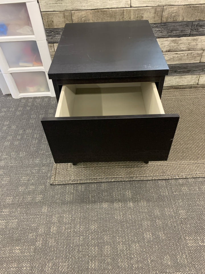 BLACK 2 DRAWER NIGHTSTAND.