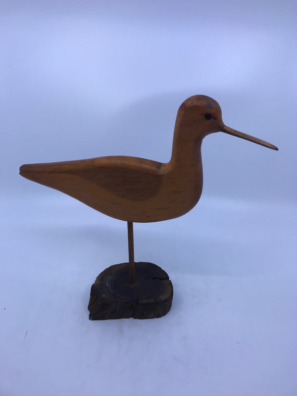 WOOD SAND PIPER SEAGULL ON STAND DECOR.