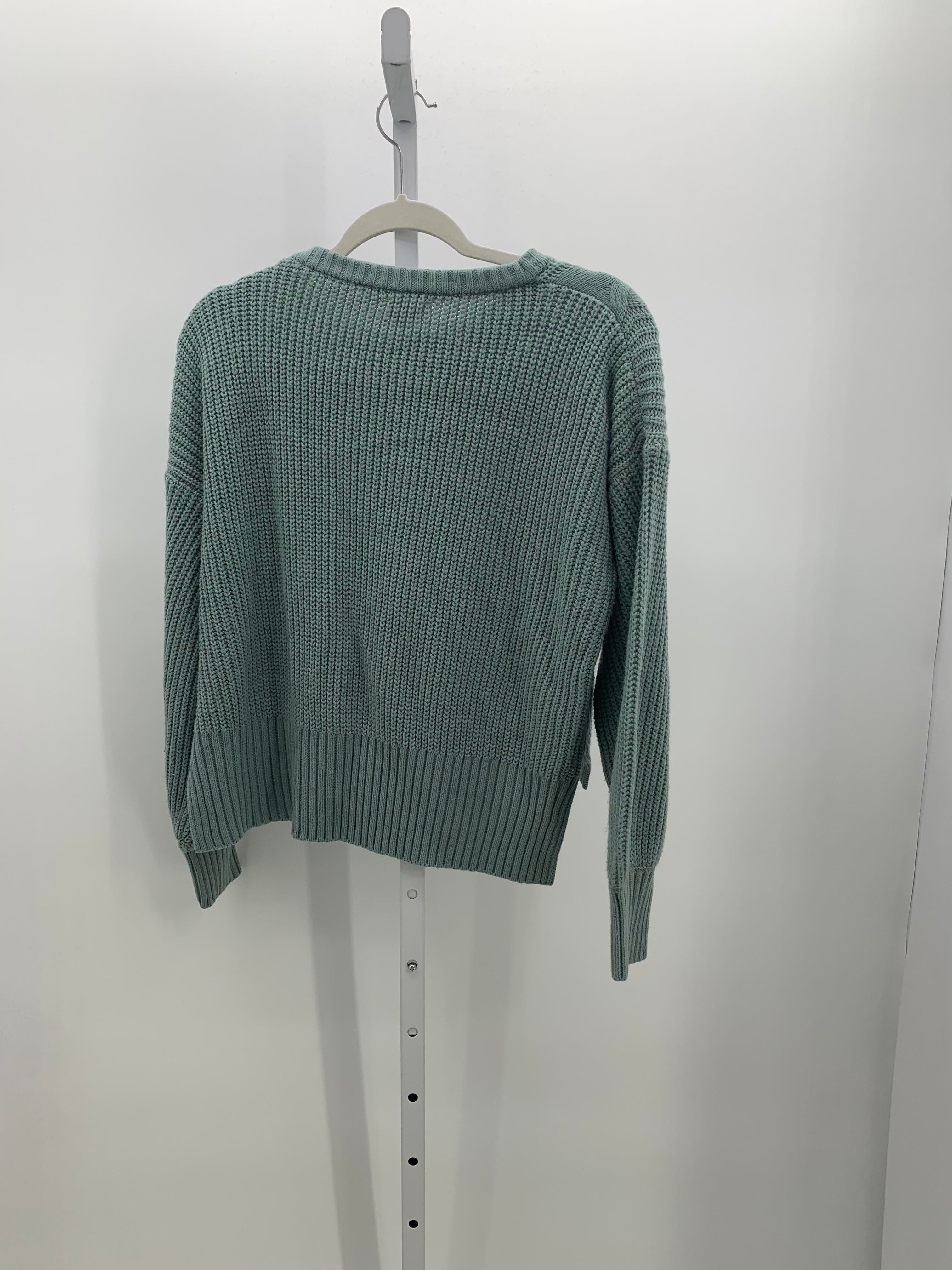 Size Small Juniors Long Sleeve Sweater