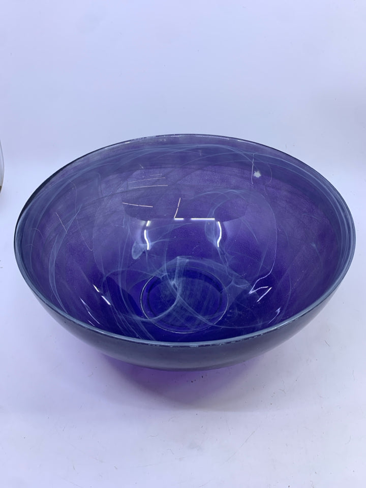 BLUE SMOKEY CENTERPIECE BOWL.