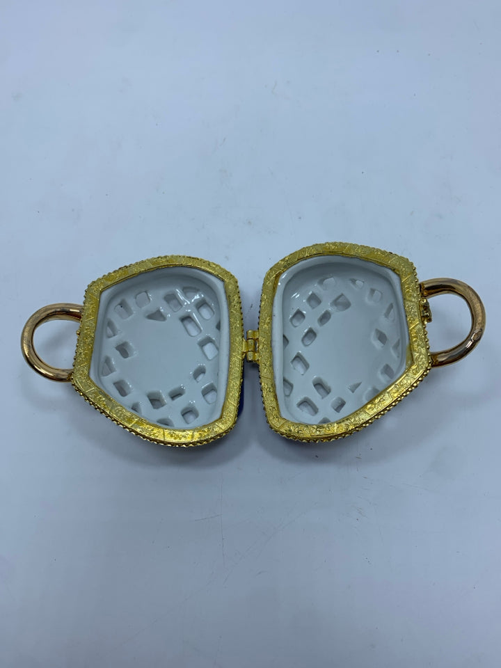 PORCELAIN PURSE TRINKET BOX.