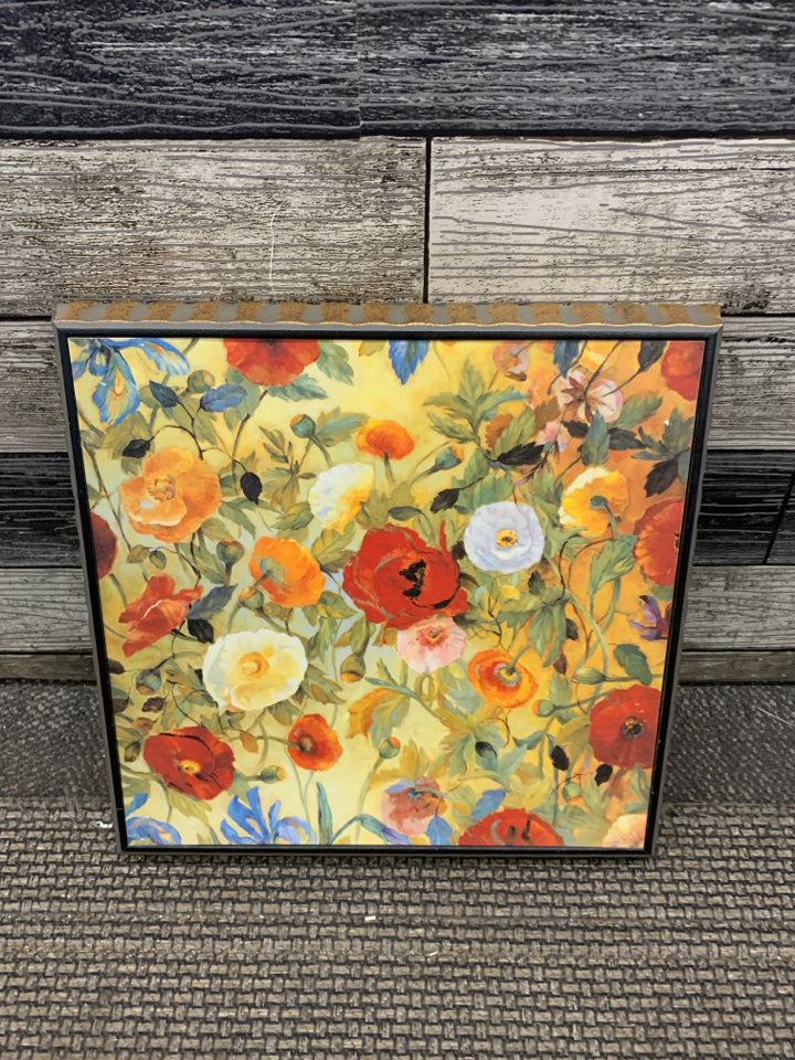 COLORFUL POPPIES IN GOLD FRAME WALL ART.