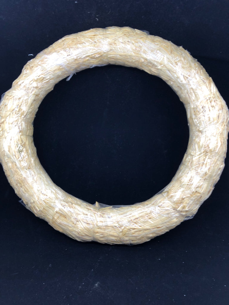 HAY CRAFT WREATH.