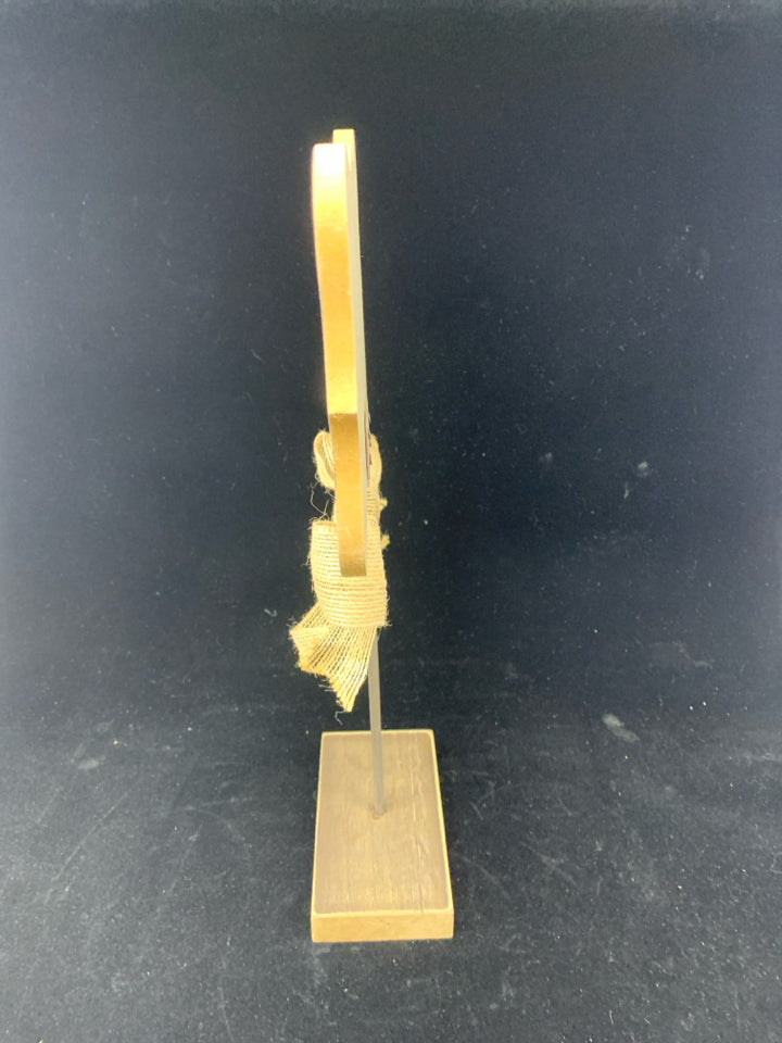 CARD & GIFT WOOD SIGN W/BURLAP BOW.