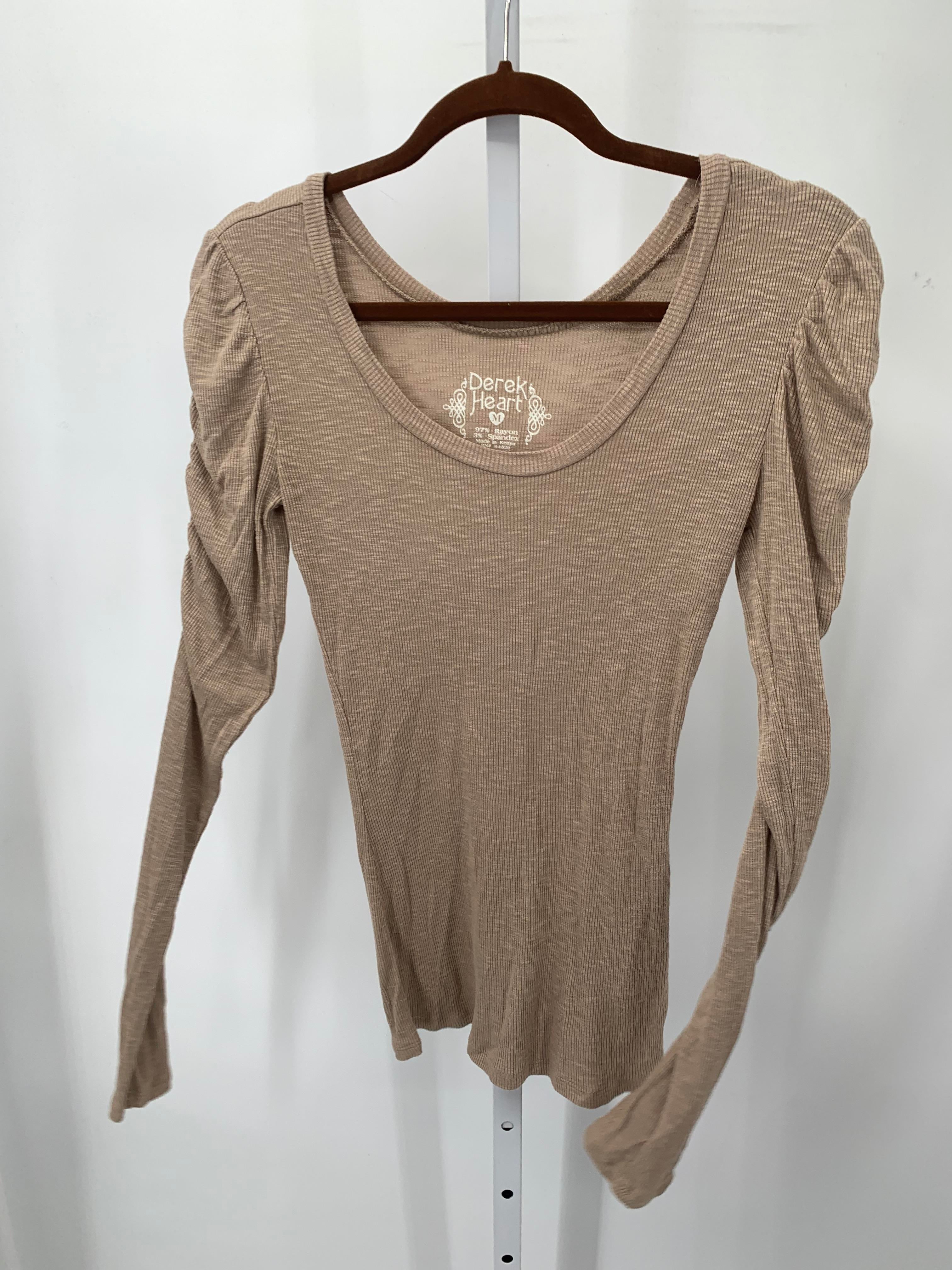 Derek Heart Size Medium Juniors Long Sleeve Shirt