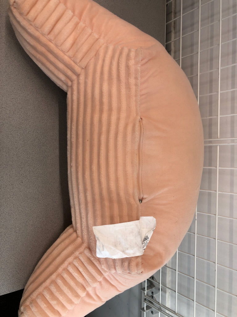 LG PINK PLEATED PILLOW.