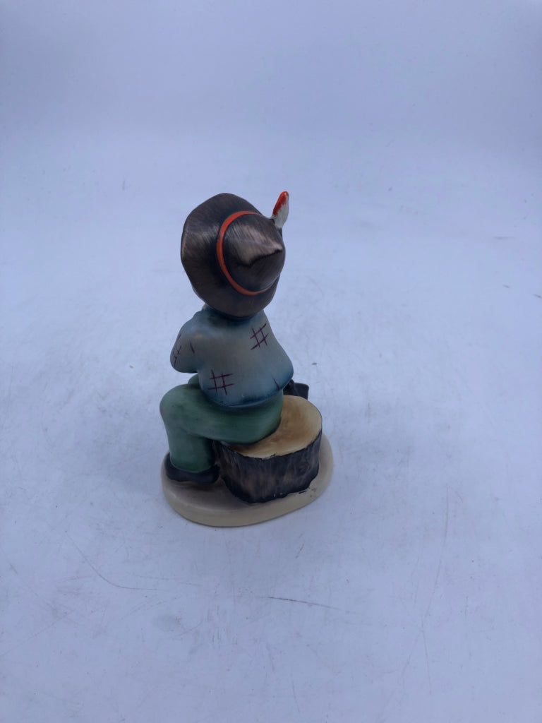 Figurine