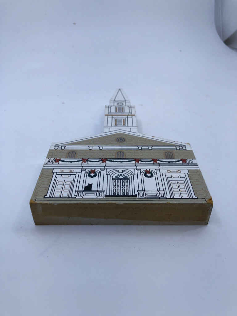 Figurine