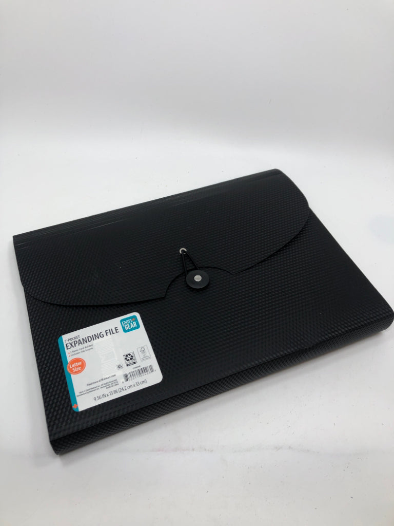 NWT 7-POCKET EXPANDING FILE.