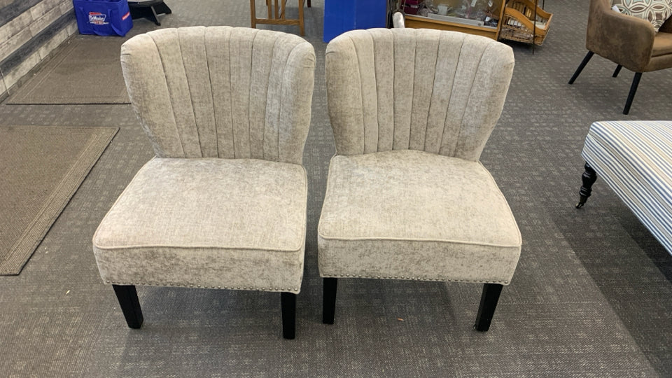 2 UPHOLSTERED GRAY CHAIRS W/NAILHEAD DETAIL.