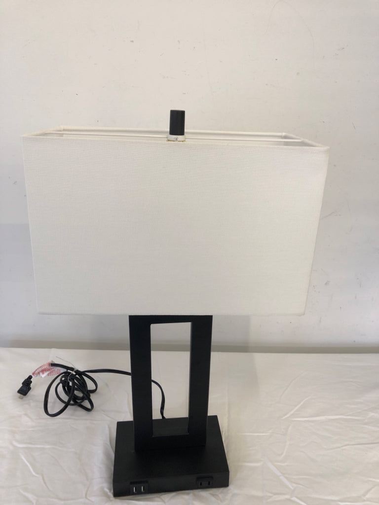 BLACK BASE SQUARE LAMP W WHITE SHADE.