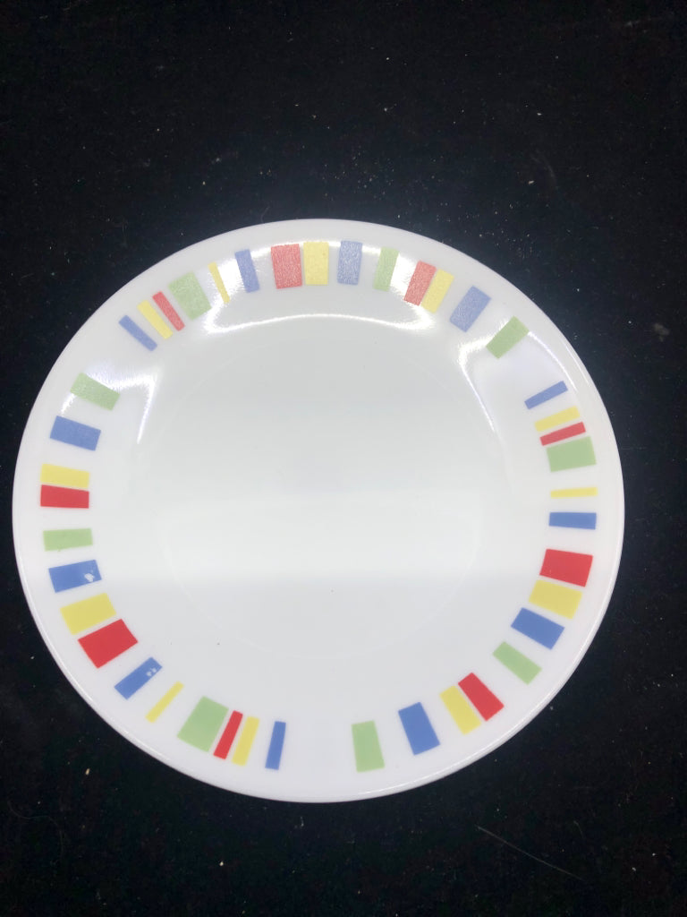 4 COLORFUL SQUARE PATTERN RIM CORELLE SNACK/DESSERT PLATES.