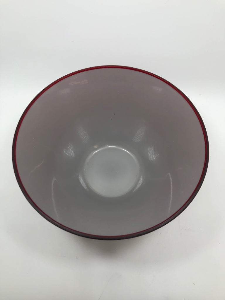 OMBRE RED PLASTIC SERVING BOWL.