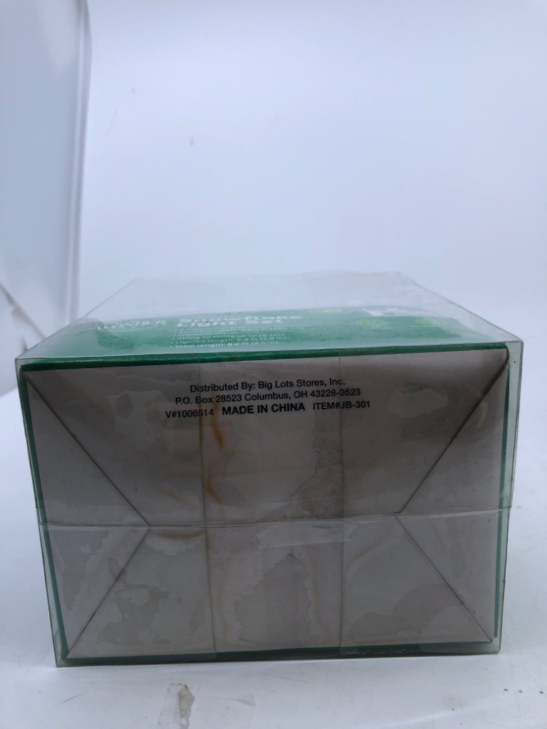 NIB SNOWFLAKE LIGHT SET.