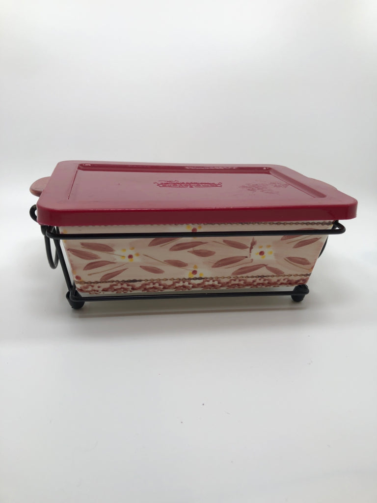 3PC RED TEMPATIONS BAKING DISH W/STAND AND LID.