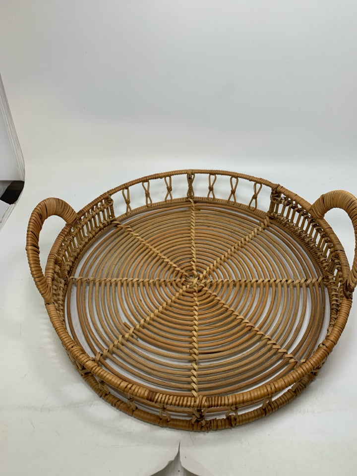 DETAILED WOOD SEE THROUGH TRAY W/ HANDLES.