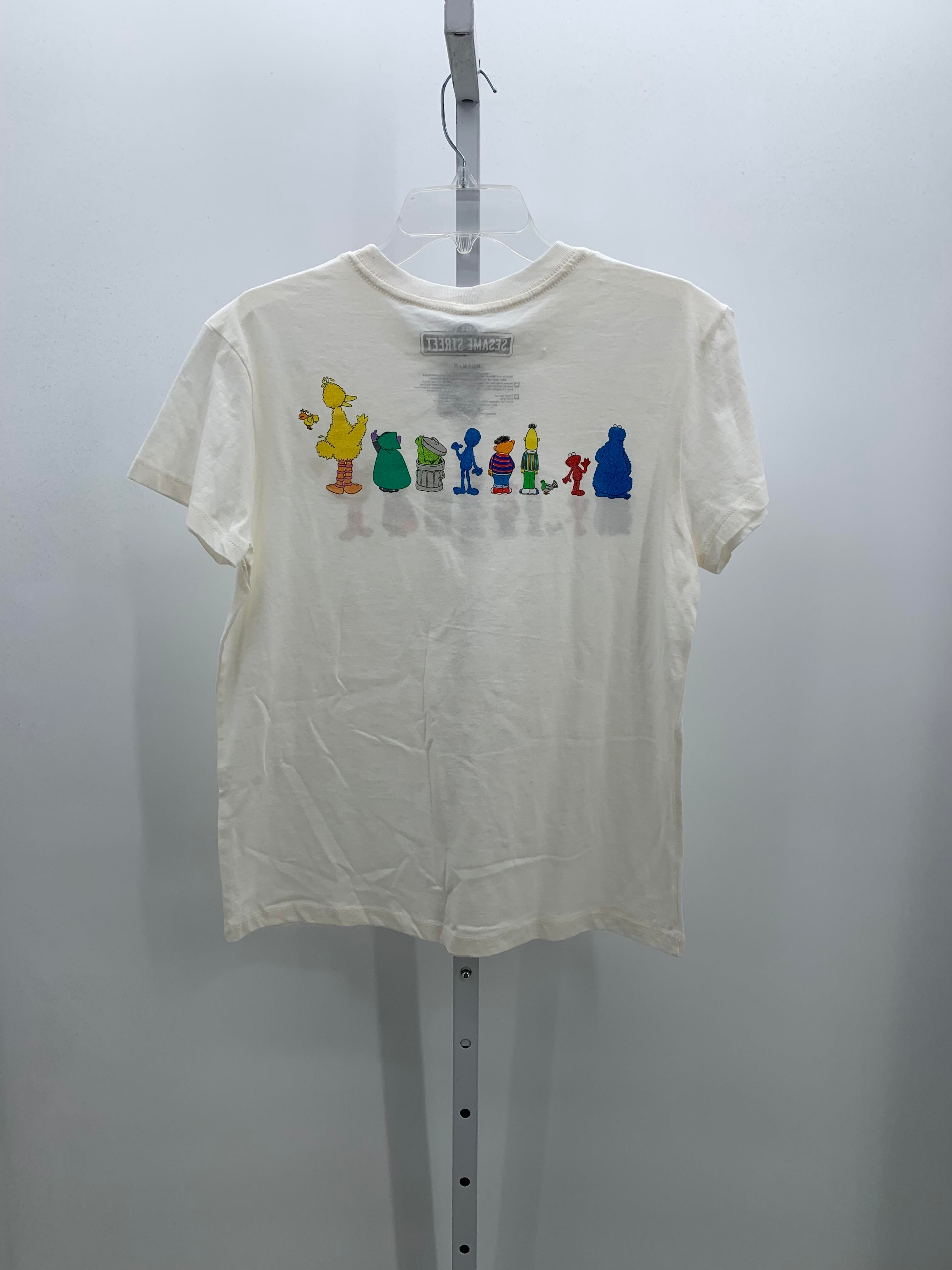 NEW CHARACTERS KNIT TEE