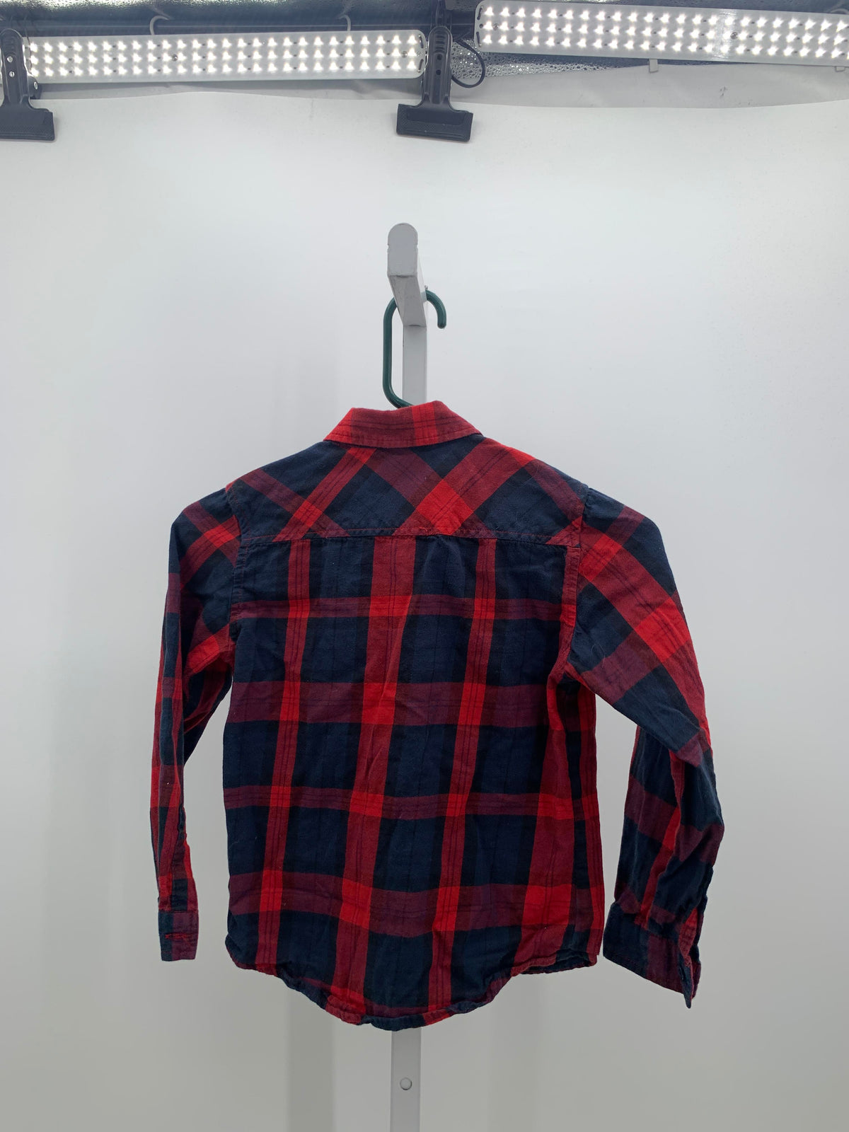 NAVY PLAID BTN DOWN.
