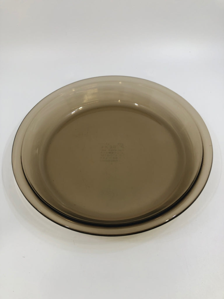 VTG AMBER SMOKED GLASS PIE PLATE.
