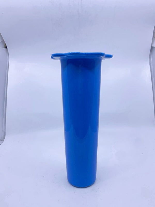 BLUE FLARED TOP FLORAL SHAPE VASE.