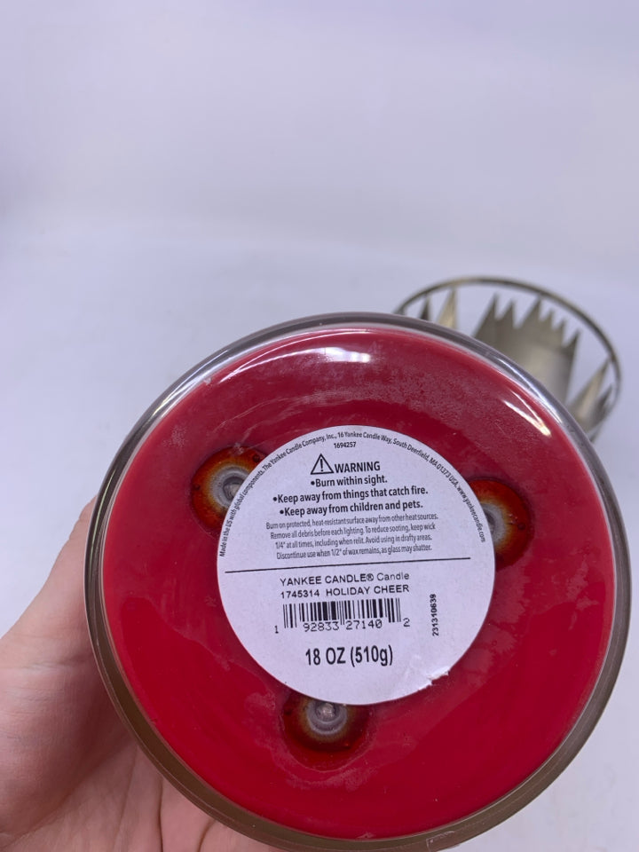 YANKEE CANDLE HOLIDAY CHEER W/ CANDLE HOLDER.