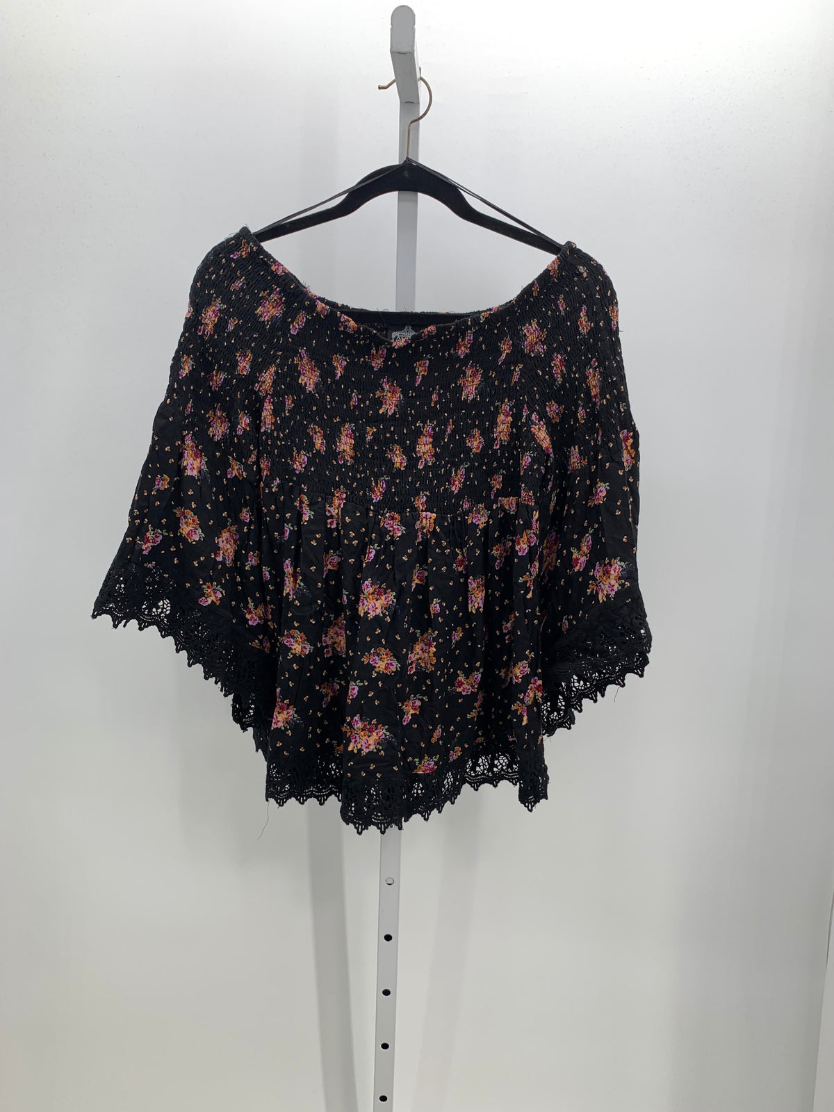 Angie Size Large Juniors 3/4 Sleeve Shirt