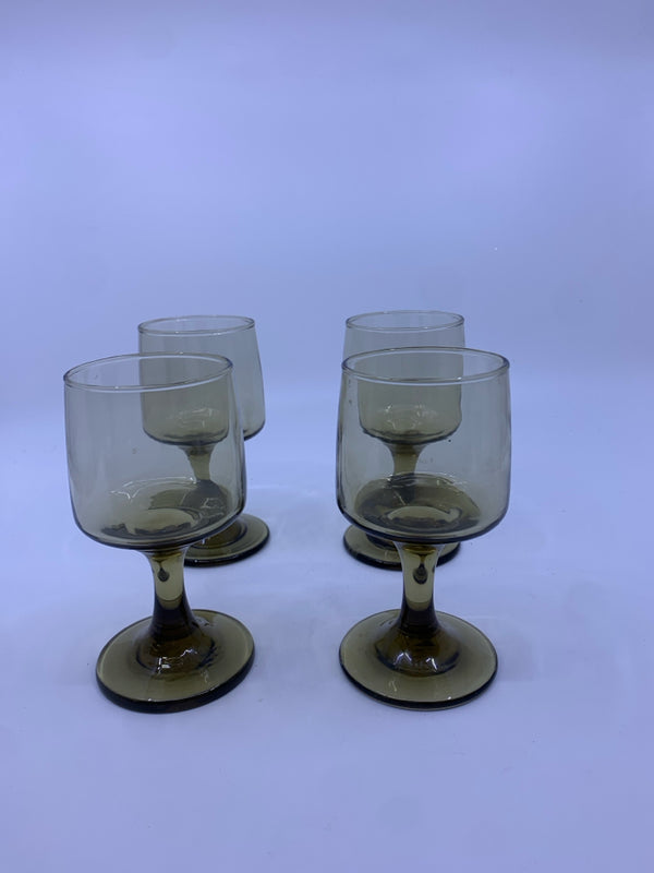 4 SMOKE GLASS WINE GLASSES.