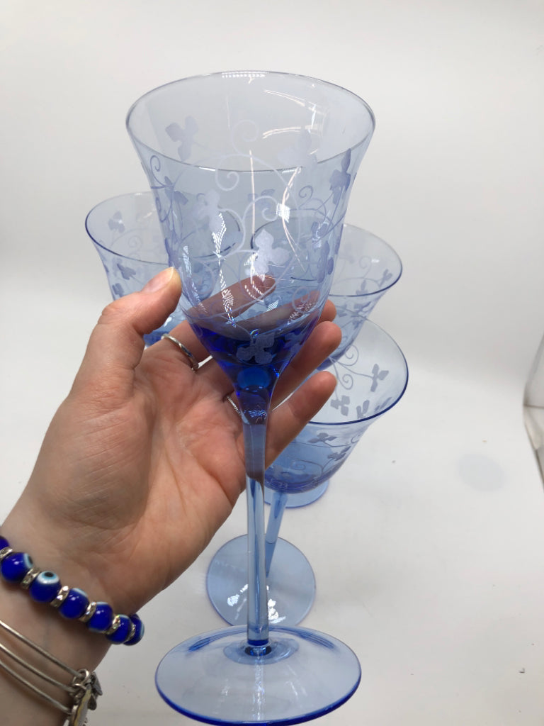 4 BLUE FLORAL ETCHED WINE GLASSES.