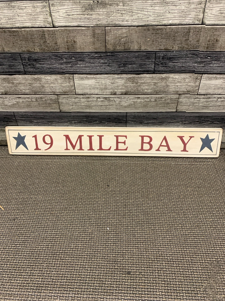 19 MILE BAY WALL HANGING.