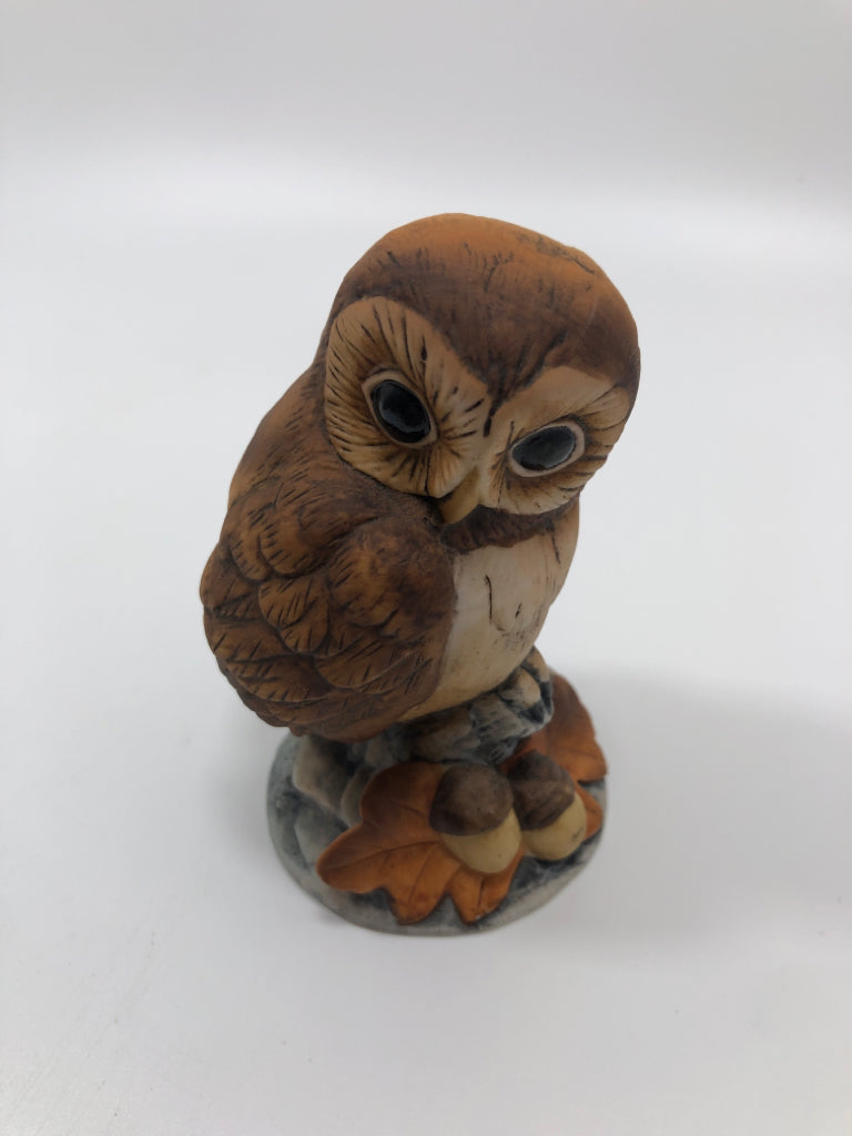 PORCELAIN OWL FIGURINE.
