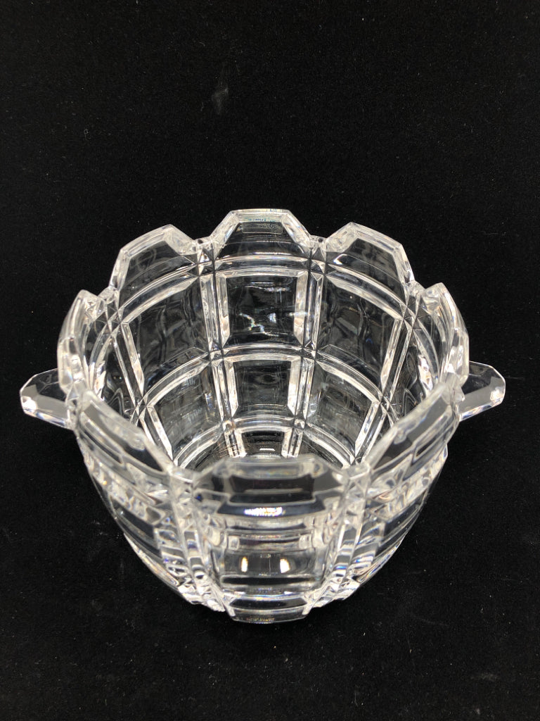 GEOMETRIC CRYSTAL HEAVY ICE BUCKET.