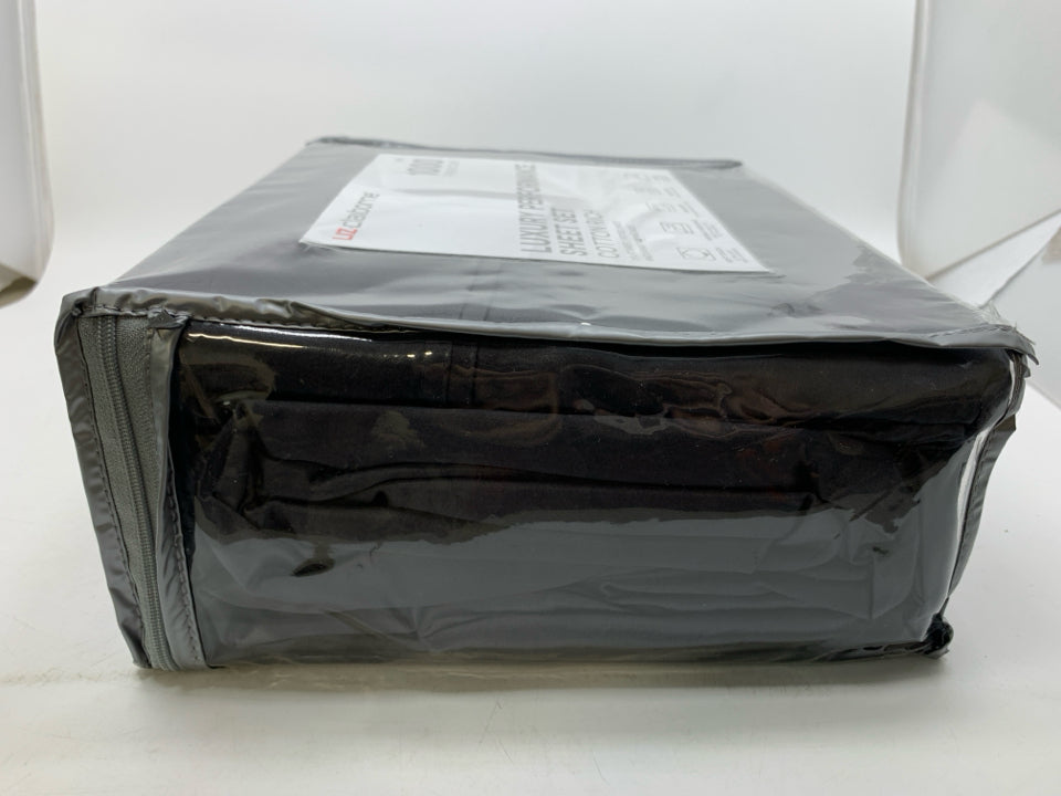 NIP LUXURY PERFORMANCE SHEET SET BLACKENED PEARL 1000 THREAD COUNT.
