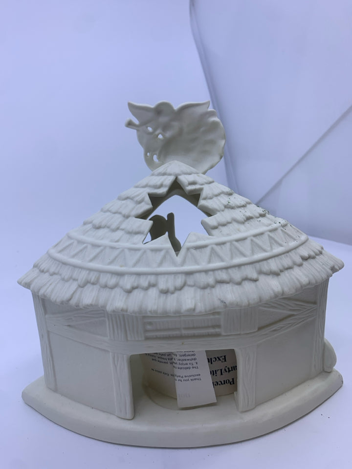WHITE CERAMIC NATIVITY SCENE TEA LIGHT CANDLE HOLDER.