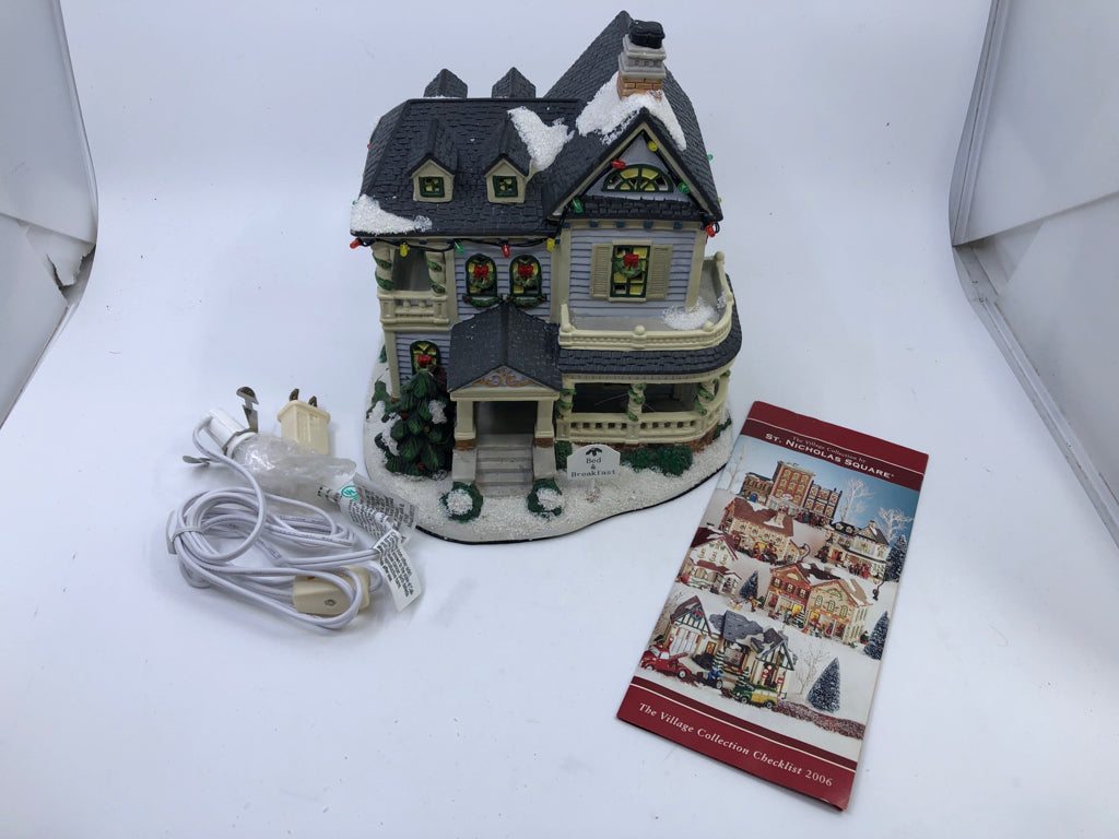 ST NICHOLAS SQUARE BED & BREAKFAST CHRISTMAS VILLAGE.